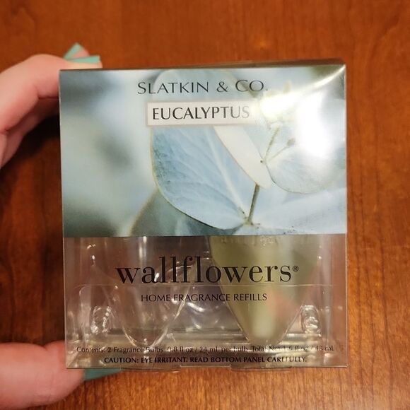 Bath & Body Works Eucalyptus & Eucalyptus Mint Fragrance Bulbs - Picture 3 of 3